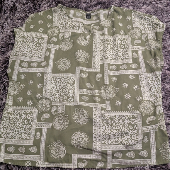 SHEIN Olive and White Patterned Blouse - Picture 1 of 2
